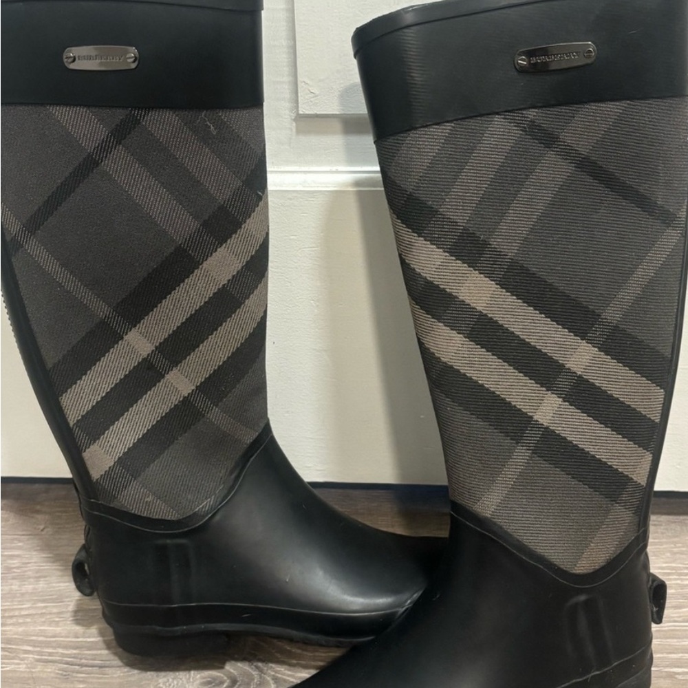 Burberry Black and Gray Checkered Boots